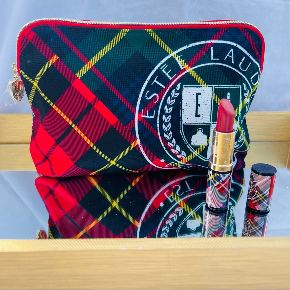 Estée Lauder Lip Stick - Limited Edition